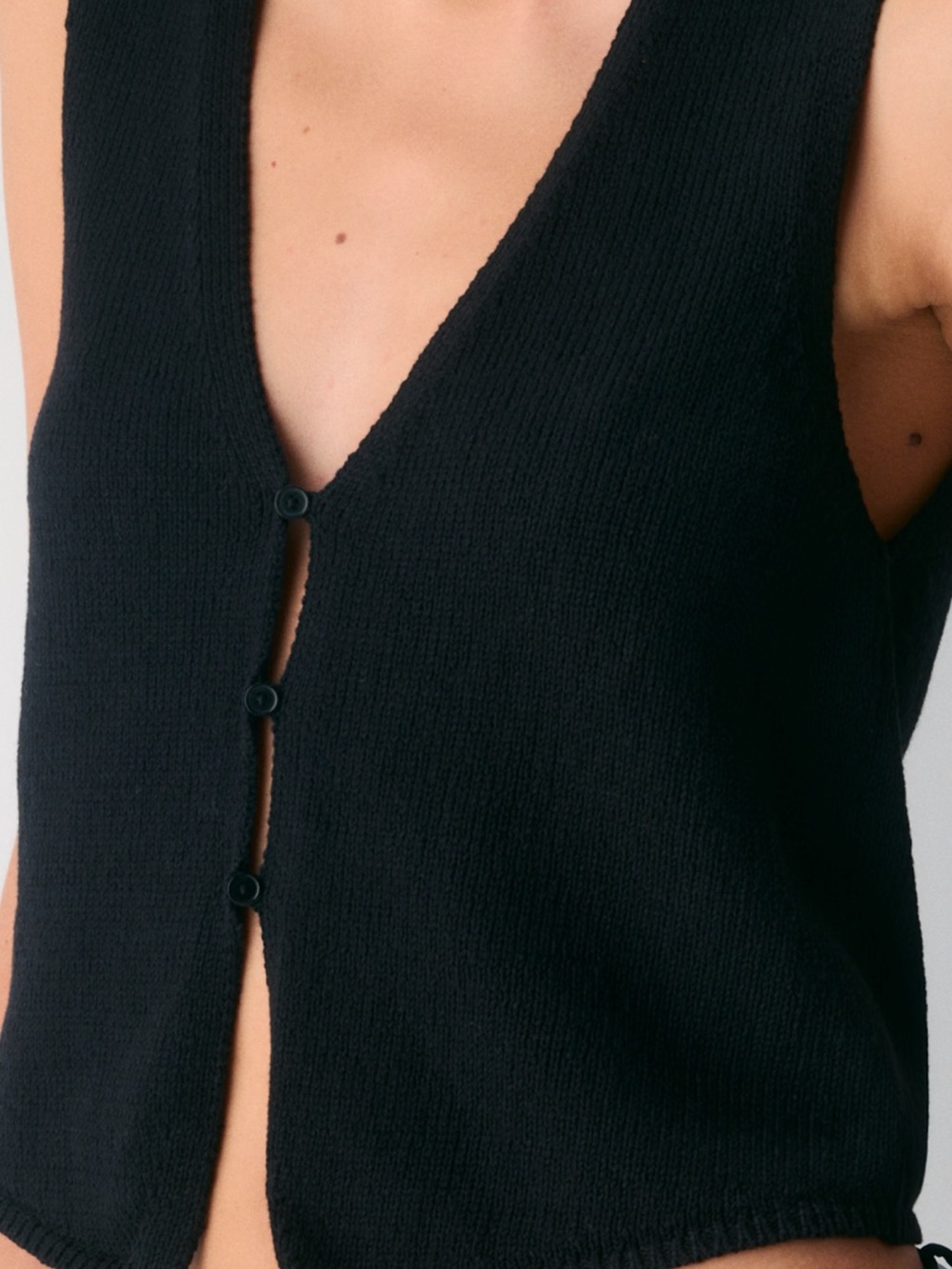 Basque Sweater Vest - Picture 2 of 2